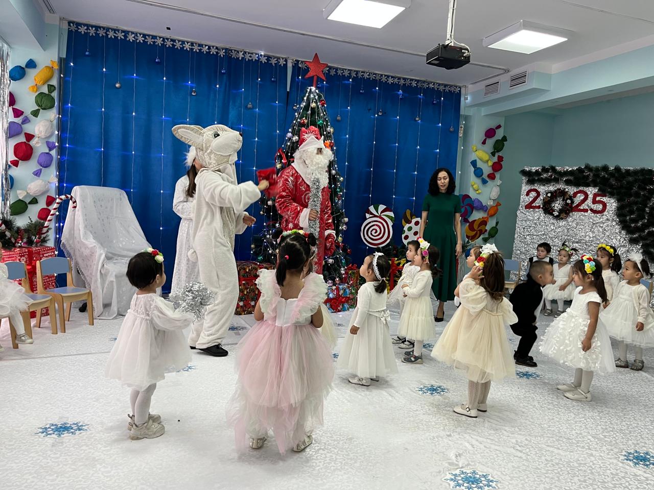 Жаңа жылдық ертеңгіліктер өтті