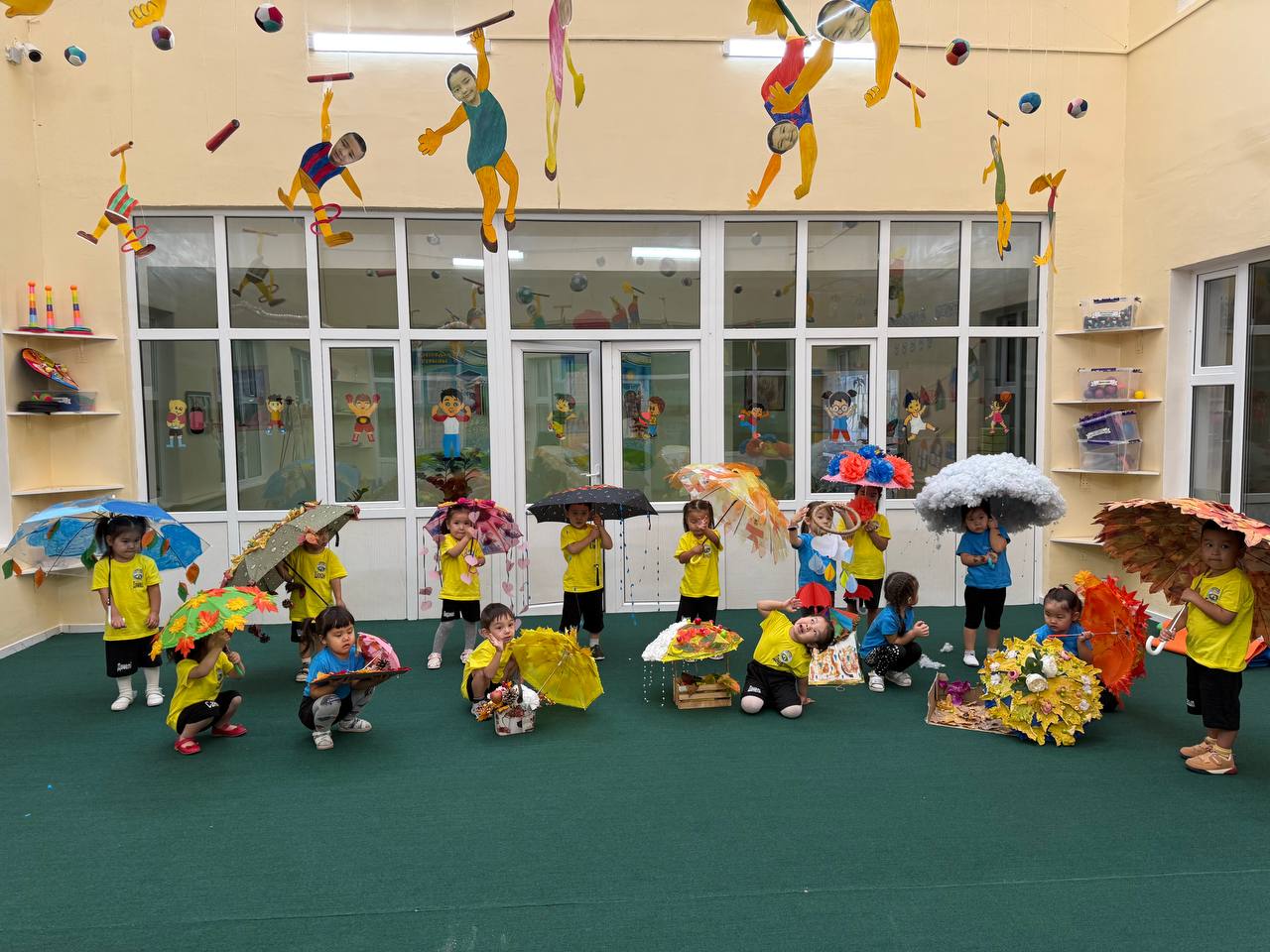 «ҚОЛШАТЫРЛАР ШЕРУІ» КӨРМЕСІ